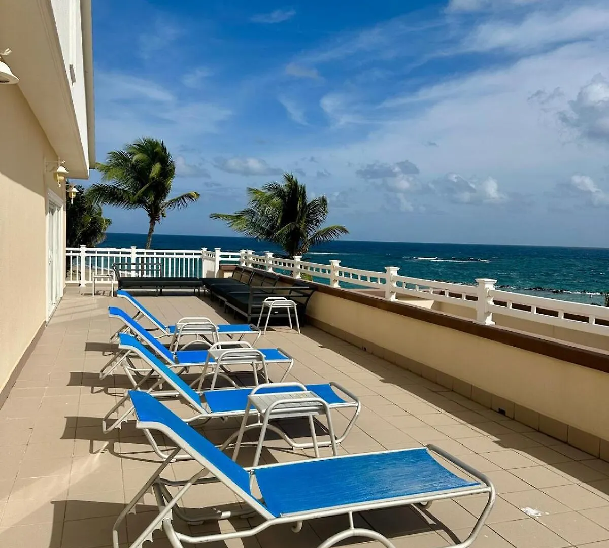 New! Dream Penthouse Awaits You In Sunny St Kitts Frigate Bay Apartment